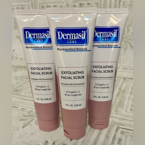 Dermasil Labs Other - Dermasil Exfoliating Facial Scrub